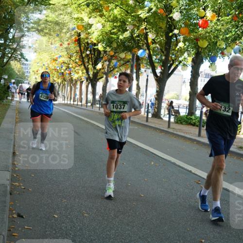 07.09.2025 - BARMER Alsterlauf Yannick Fuchs http://msf.ph/oto/8806119 07.09.2025 11:54:43 Laufen 8320, 1037, 32 meine-sportfotos.de