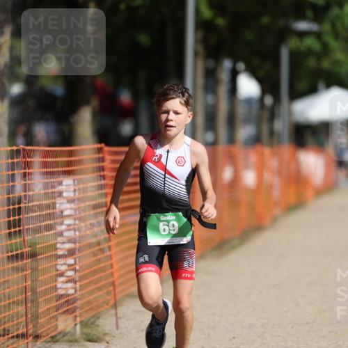 07.09.2025 - 19. Norderstedt Triathlon Michael Strokosch http://msf.ph/oto/8806126 07.09.2025 11:14:10 Laufen 69 meine-sportfotos.de