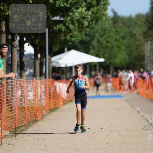 07.09.2025 - 19. Norderstedt Triathlon Michael Strokosch http://msf.ph/oto/8806209 07.09.2025 11:15:02 Laufen 98 meine-sportfotos.de