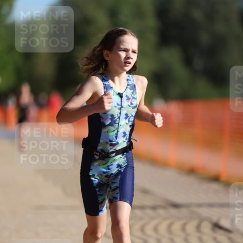07.09.2025 - 19. Norderstedt Triathlon Michael Strokosch http://msf.ph/oto/8806242 07.09.2025 09:46:26 Laufen 565, 584, 599 meine-sportfotos.de