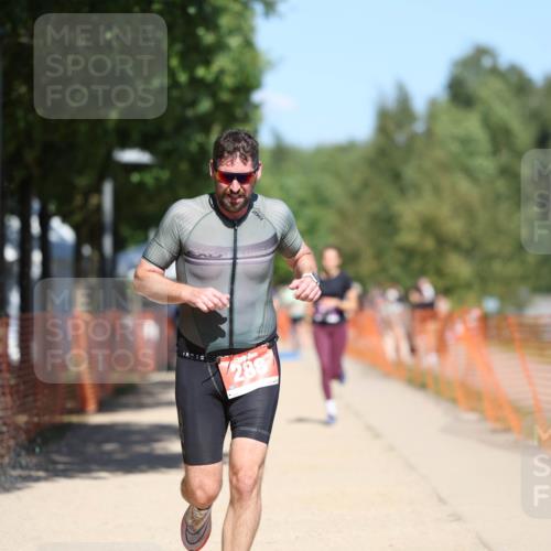 07.09.2025 - 19. Norderstedt Triathlon Michael Strokosch http://msf.ph/oto/8806251 07.09.2025 13:17:26 Laufen 288, 323, 330 meine-sportfotos.de