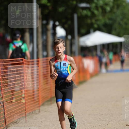07.09.2025 - 19. Norderstedt Triathlon Michael Strokosch http://msf.ph/oto/8806292 07.09.2025 11:15:06 Laufen 98 meine-sportfotos.de