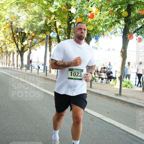 07.09.2025 - BARMER Alsterlauf Yannick Fuchs http://msf.ph/oto/8806319 07.09.2025 11:55:01 Laufen 8382, 1023 meine-sportfotos.de