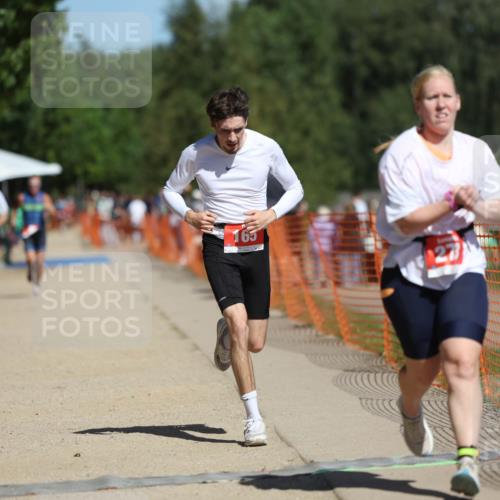 07.09.2025 - 19. Norderstedt Triathlon Michael Strokosch http://msf.ph/oto/8806321 07.09.2025 12:39:04 Laufen 165, 273, 724, 792 meine-sportfotos.de