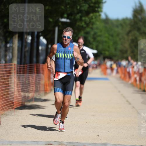 07.09.2025 - 19. Norderstedt Triathlon Michael Strokosch http://msf.ph/oto/8806345 07.09.2025 12:39:12 Laufen 791, 826, 849 meine-sportfotos.de