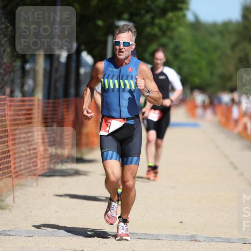 07.09.2025 - 19. Norderstedt Triathlon Michael Strokosch http://msf.ph/oto/8806361 07.09.2025 12:39:12 Laufen 791, 826, 849 meine-sportfotos.de