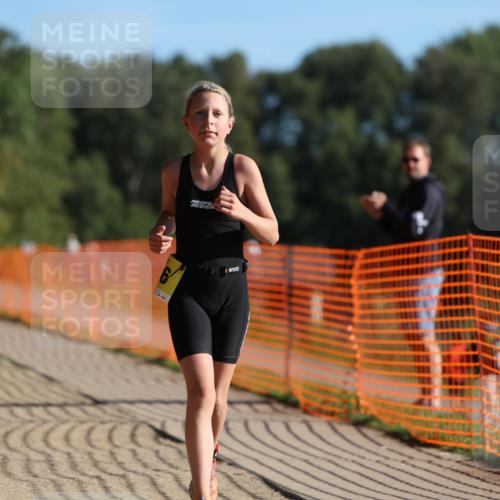 07.09.2025 - 19. Norderstedt Triathlon Michael Strokosch http://msf.ph/oto/8806375 07.09.2025 09:46:38 Laufen 616 meine-sportfotos.de