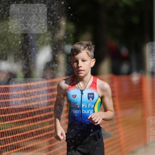 07.09.2025 - 19. Norderstedt Triathlon Michael Strokosch http://msf.ph/oto/8806377 07.09.2025 11:15:08 Laufen 98 meine-sportfotos.de