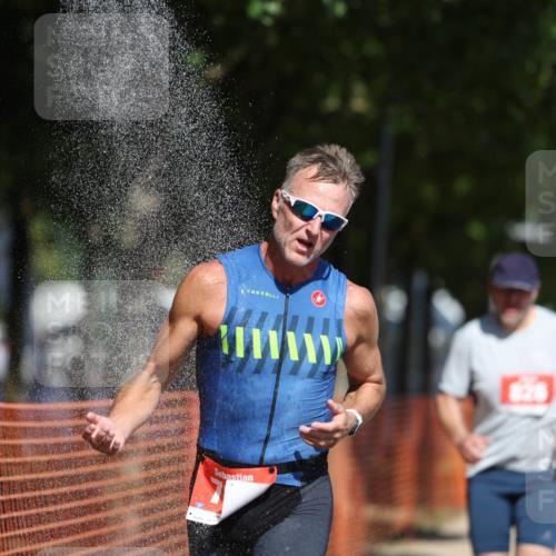 07.09.2025 - 19. Norderstedt Triathlon Michael Strokosch http://msf.ph/oto/8806402 07.09.2025 12:39:13 Laufen 791, 826, 849 meine-sportfotos.de