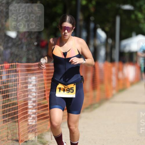 07.09.2025 - 19. Norderstedt Triathlon Michael Strokosch http://msf.ph/oto/8806434 07.09.2025 12:09:47 Laufen 1195, 1319 meine-sportfotos.de