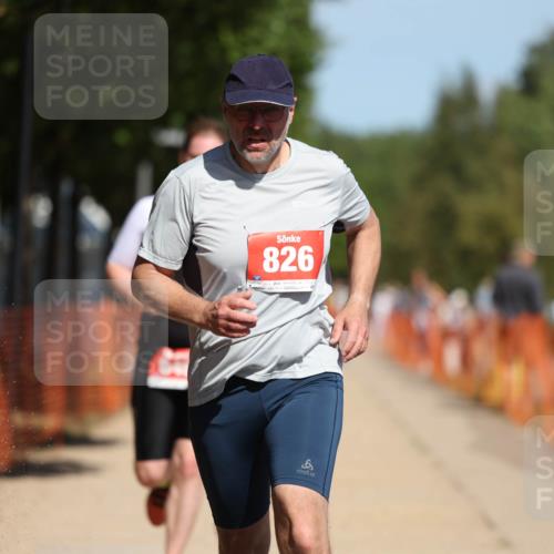 07.09.2025 - 19. Norderstedt Triathlon Michael Strokosch http://msf.ph/oto/8806440 07.09.2025 12:39:15 Laufen 791, 826, 849 meine-sportfotos.de