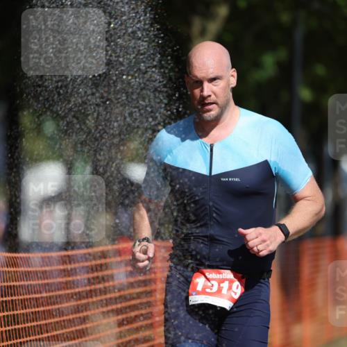 07.09.2025 - 19. Norderstedt Triathlon Michael Strokosch http://msf.ph/oto/8806479 07.09.2025 12:09:54 Laufen 860, 1153, 1197, 1319 meine-sportfotos.de