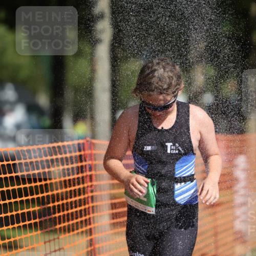 07.09.2025 - 19. Norderstedt Triathlon Michael Strokosch http://msf.ph/oto/8806485 07.09.2025 11:15:35 Laufen 122 meine-sportfotos.de