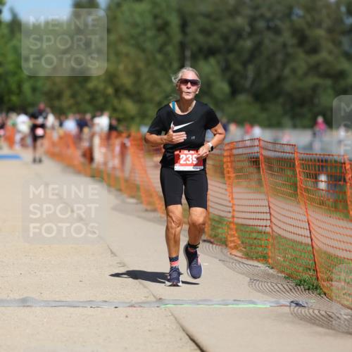 07.09.2025 - 19. Norderstedt Triathlon Michael Strokosch http://msf.ph/oto/8806494 07.09.2025 13:17:57 Laufen 157, 239, 1216 meine-sportfotos.de