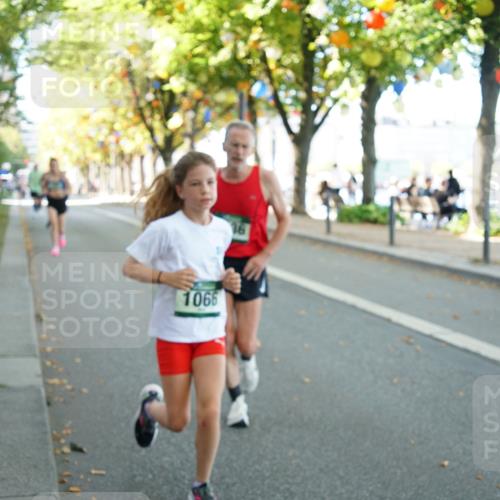 07.09.2025 - BARMER Alsterlauf Yannick Fuchs http://msf.ph/oto/8806508 07.09.2025 11:55:13 Laufen 1066 meine-sportfotos.de