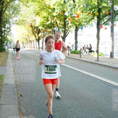 07.09.2025 - BARMER Alsterlauf Yannick Fuchs http://msf.ph/oto/8806523 07.09.2025 11:55:13 Laufen 1066 meine-sportfotos.de