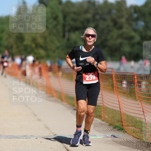 07.09.2025 - 19. Norderstedt Triathlon Michael Strokosch http://msf.ph/oto/8806529 07.09.2025 13:17:58 Laufen 239, 1216 meine-sportfotos.de