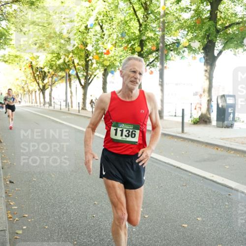 07.09.2025 - BARMER Alsterlauf Yannick Fuchs http://msf.ph/oto/8806550 07.09.2025 11:55:14 Laufen 136, 1136 meine-sportfotos.de