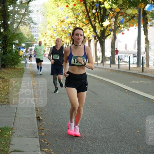 07.09.2025 - BARMER Alsterlauf Yannick Fuchs http://msf.ph/oto/8806584 07.09.2025 11:55:16 Laufen 1080, 12 meine-sportfotos.de