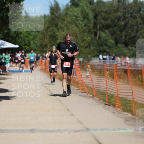 07.09.2025 - 19. Norderstedt Triathlon Michael Strokosch http://msf.ph/oto/8806607 07.09.2025 13:18:13 Laufen 241, 698, 1317 meine-sportfotos.de