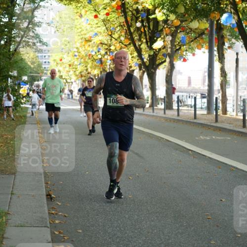 07.09.2025 - BARMER Alsterlauf Yannick Fuchs http://msf.ph/oto/8806625 07.09.2025 11:55:18 Laufen 1119, 111, 108 meine-sportfotos.de