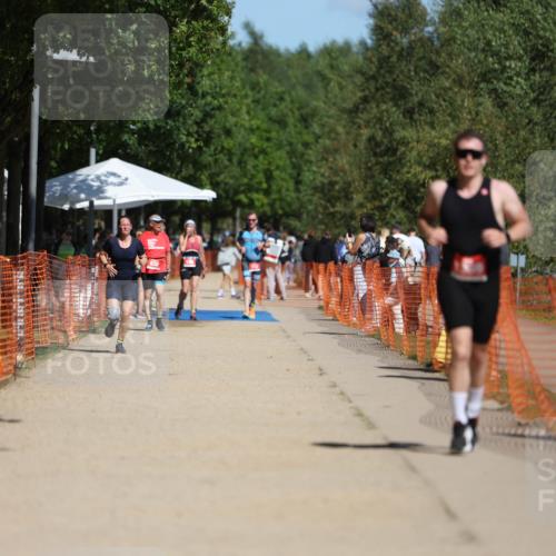 07.09.2025 - 19. Norderstedt Triathlon Michael Strokosch http://msf.ph/oto/8806633 07.09.2025 12:40:00 Laufen 243, 852, 1255, 1276, 1359 meine-sportfotos.de