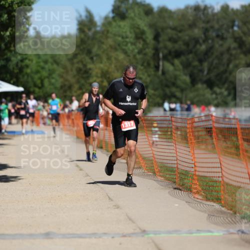 07.09.2025 - 19. Norderstedt Triathlon Michael Strokosch http://msf.ph/oto/8806648 07.09.2025 13:18:14 Laufen 241, 698, 1317 meine-sportfotos.de