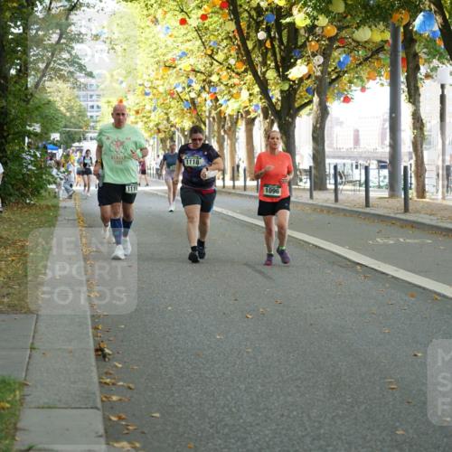 07.09.2025 - BARMER Alsterlauf Yannick Fuchs http://msf.ph/oto/8806667 07.09.2025 11:55:20 Laufen 2025, 1119, 1118, 1096 meine-sportfotos.de