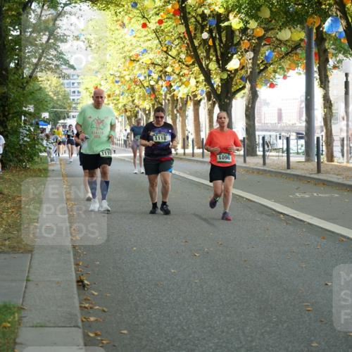 07.09.2025 - BARMER Alsterlauf Yannick Fuchs http://msf.ph/oto/8806679 07.09.2025 11:55:20 Laufen 2025, 1119, 1118, 1096 meine-sportfotos.de