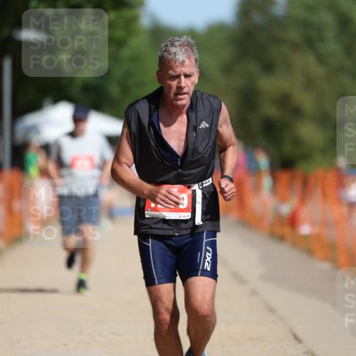 07.09.2025 - 19. Norderstedt Triathlon Michael Strokosch http://msf.ph/oto/8806683 07.09.2025 12:10:17 Laufen 826, 1164, 1279 meine-sportfotos.de