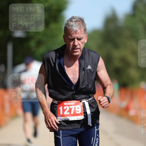 07.09.2025 - 19. Norderstedt Triathlon Michael Strokosch http://msf.ph/oto/8806700 07.09.2025 12:10:18 Laufen 826, 1164, 1279 meine-sportfotos.de