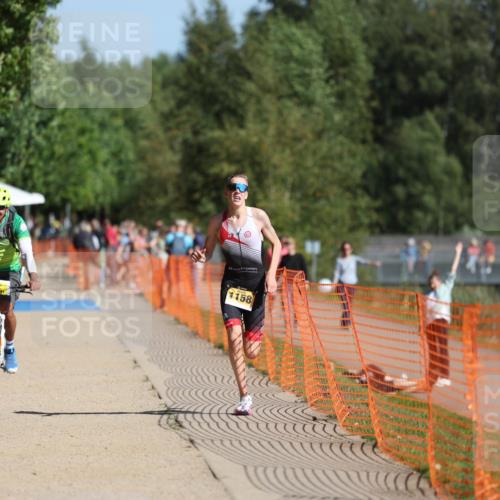 07.09.2025 - 19. Norderstedt Triathlon Michael Strokosch http://msf.ph/oto/8806726 07.09.2025 11:28:11 Laufen 1158 meine-sportfotos.de