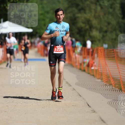 07.09.2025 - 19. Norderstedt Triathlon Michael Strokosch http://msf.ph/oto/8806790 07.09.2025 12:10:37 Laufen 763, 1239 meine-sportfotos.de