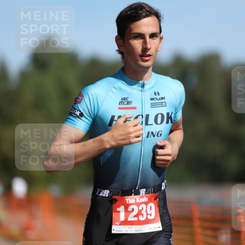07.09.2025 - 19. Norderstedt Triathlon Michael Strokosch http://msf.ph/oto/8806829 07.09.2025 12:10:41 Laufen 300, 1239 meine-sportfotos.de