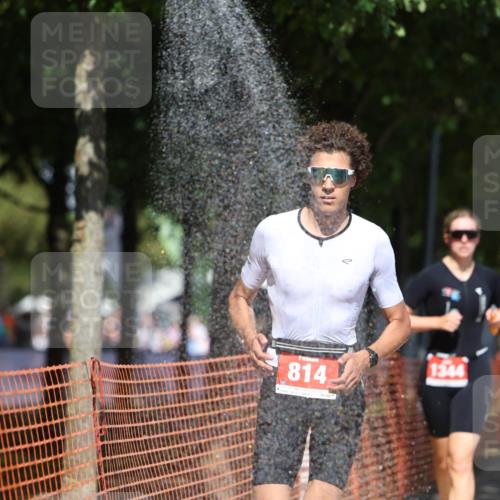 07.09.2025 - 19. Norderstedt Triathlon Michael Strokosch http://msf.ph/oto/8806884 07.09.2025 13:18:33 Laufen 814, 1344, 1354 meine-sportfotos.de