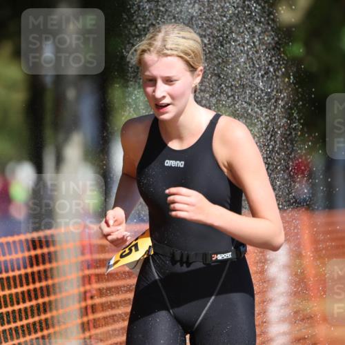 07.09.2025 - 19. Norderstedt Triathlon Michael Strokosch http://msf.ph/oto/8806909 07.09.2025 12:10:53 Laufen 300, 1155 meine-sportfotos.de