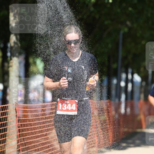 07.09.2025 - 19. Norderstedt Triathlon Michael Strokosch http://msf.ph/oto/8806939 07.09.2025 13:18:35 Laufen 712, 814, 1344, 1354 meine-sportfotos.de