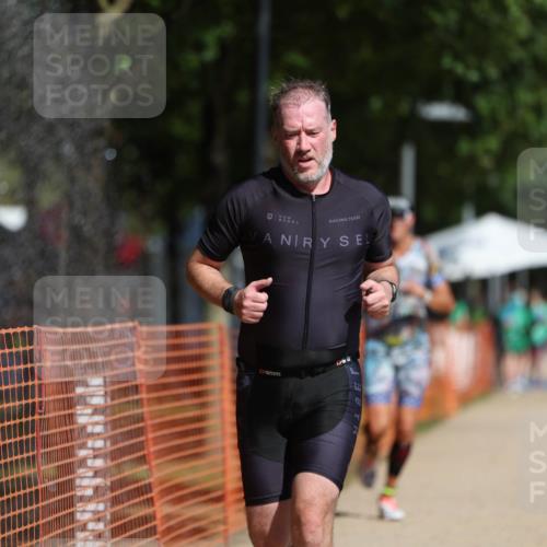 07.09.2025 - 19. Norderstedt Triathlon Michael Strokosch http://msf.ph/oto/8807007 07.09.2025 12:11:17 Laufen 729, 787 meine-sportfotos.de