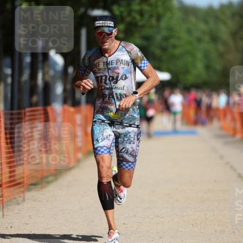 07.09.2025 - 19. Norderstedt Triathlon Michael Strokosch http://msf.ph/oto/8807039 07.09.2025 12:11:19 Laufen 729, 787 meine-sportfotos.de