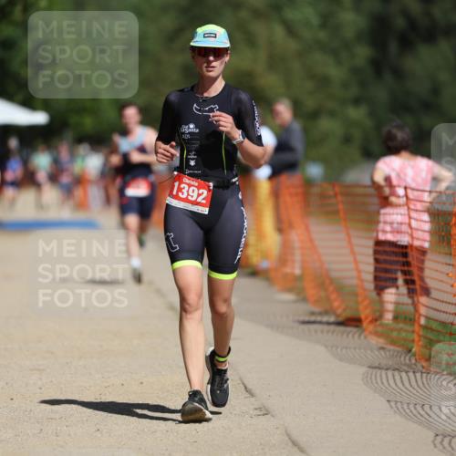 07.09.2025 - 19. Norderstedt Triathlon Michael Strokosch http://msf.ph/oto/8807051 07.09.2025 12:40:43 Laufen 218, 233, 709, 1392 meine-sportfotos.de