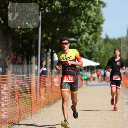 07.09.2025 - 19. Norderstedt Triathlon Michael Strokosch http://msf.ph/oto/8807061 07.09.2025 11:29:24 Laufen 1335, 1355 meine-sportfotos.de