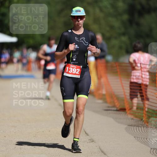 07.09.2025 - 19. Norderstedt Triathlon Michael Strokosch http://msf.ph/oto/8807065 07.09.2025 12:40:44 Laufen 218, 233, 709, 1392 meine-sportfotos.de