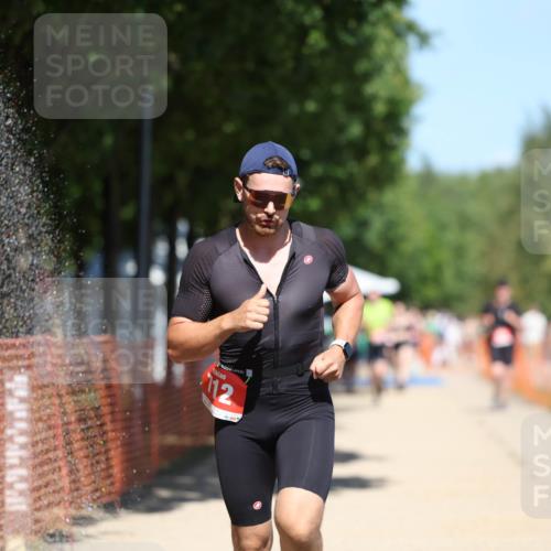 07.09.2025 - 19. Norderstedt Triathlon Michael Strokosch http://msf.ph/oto/8807070 07.09.2025 13:18:43 Laufen 712 meine-sportfotos.de