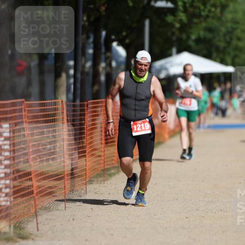07.09.2025 - 19. Norderstedt Triathlon Michael Strokosch http://msf.ph/oto/8807081 07.09.2025 12:11:33 Laufen 719, 1219 meine-sportfotos.de