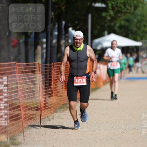 07.09.2025 - 19. Norderstedt Triathlon Michael Strokosch http://msf.ph/oto/8807086 07.09.2025 12:11:33 Laufen 719, 1219 meine-sportfotos.de