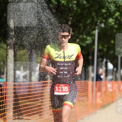 07.09.2025 - 19. Norderstedt Triathlon Michael Strokosch http://msf.ph/oto/8807087 07.09.2025 11:29:26 Laufen 1335, 1355 meine-sportfotos.de