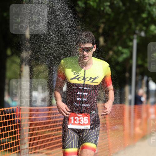 07.09.2025 - 19. Norderstedt Triathlon Michael Strokosch http://msf.ph/oto/8807096 07.09.2025 11:29:26 Laufen 1335, 1355 meine-sportfotos.de