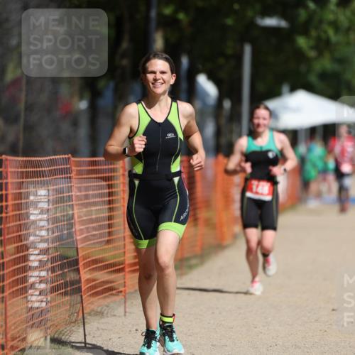 07.09.2025 - 19. Norderstedt Triathlon Michael Strokosch http://msf.ph/oto/8807274 07.09.2025 12:12:28 Laufen 148, 778 meine-sportfotos.de