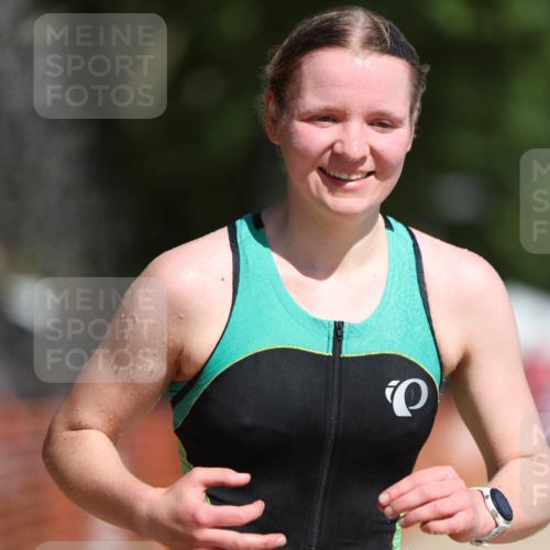 07.09.2025 - 19. Norderstedt Triathlon Michael Strokosch http://msf.ph/oto/8807332 07.09.2025 12:12:33 Laufen 148, 778 meine-sportfotos.de