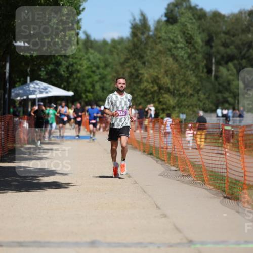 07.09.2025 - 19. Norderstedt Triathlon Michael Strokosch http://msf.ph/oto/8807392 07.09.2025 13:19:29 Laufen 345 meine-sportfotos.de